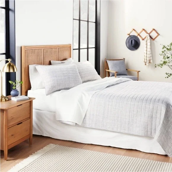 NWT King Channel Stitch Heathered Quilt Faded Blue - Hearth & Hand with Magnolia